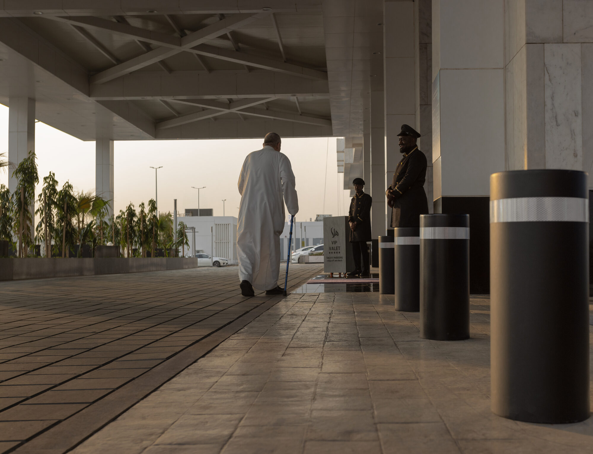 Alsalamah Hospital main entrance