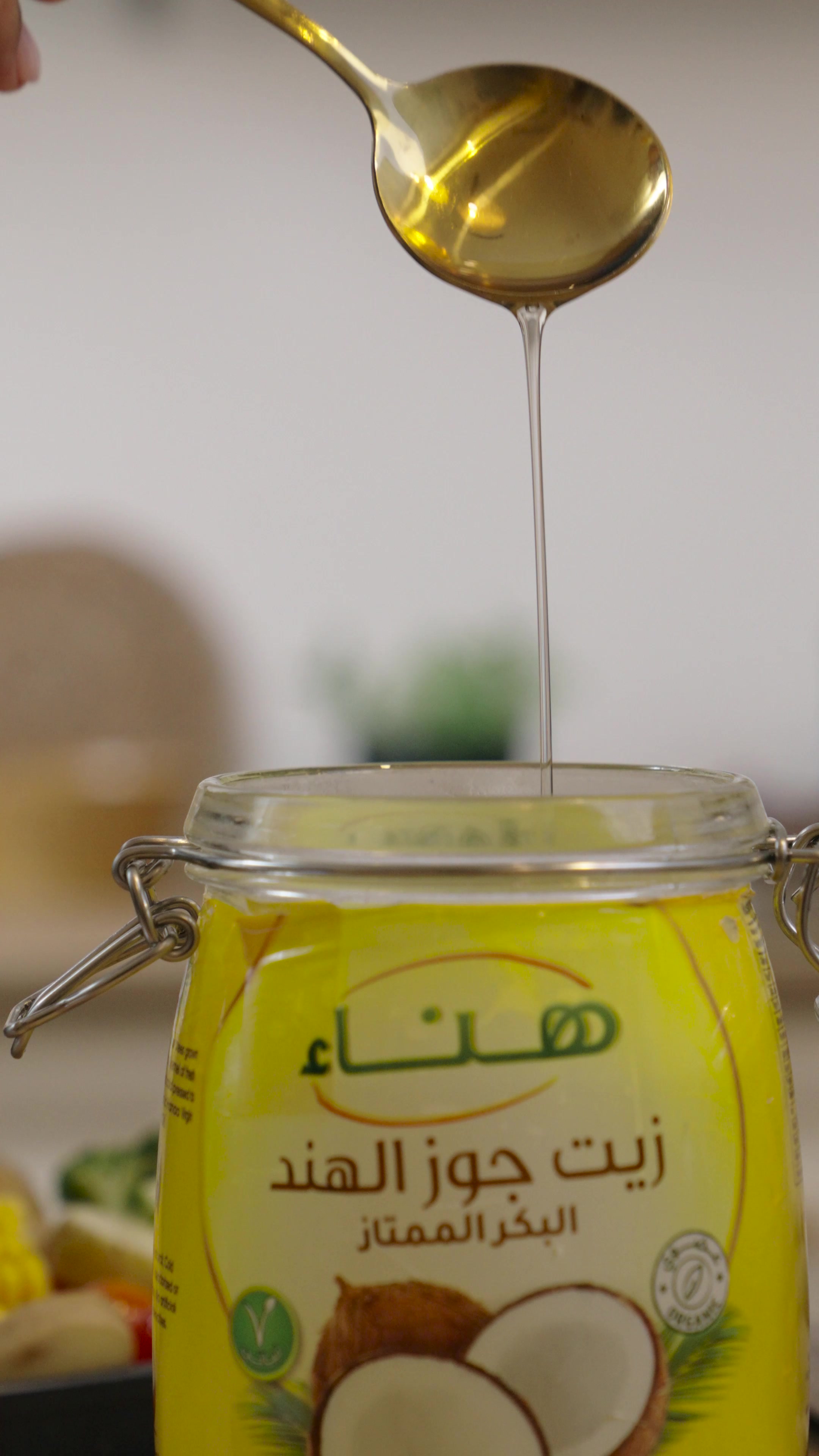 Hanaa kitchen lifestyle frame 2